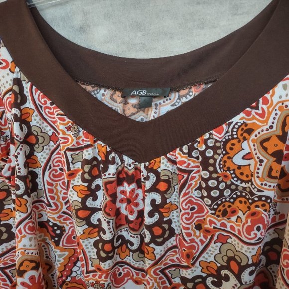 AGB Woman 2X Floral Blouse - Picture 3 of 8
